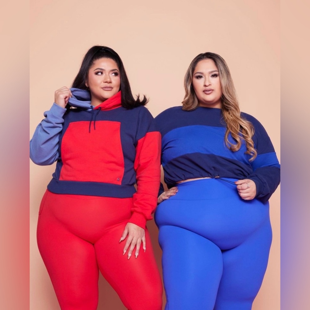 Buffbunny Cadi Crop in the color Rio Blue Multi